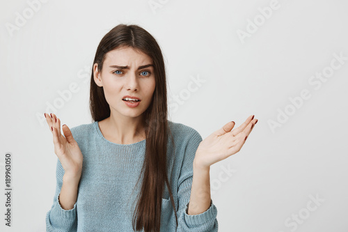 500_F_189963050_llJvZ74aD8QBGt8WKRmISh3Vo7yLc9ZD.jpg