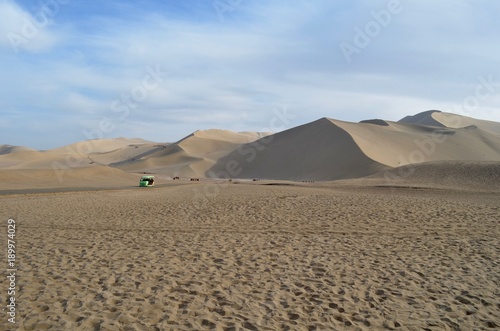                                   China Gansu Dunhuang Mingshashan Yueyaquan