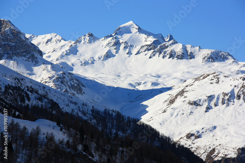 Pics enneigés à Val d'Isère en Savoie, Alpes françaises