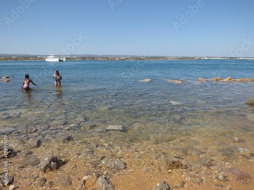 Tavira (Portugal) ciudad portuguesa de la costa del Algarve  que desemboca en las lagunas del parque natural de Ría Formosa