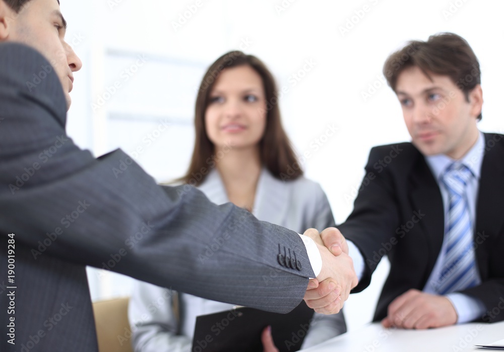handshake business partners in the workplace handshake business partners in the workplace