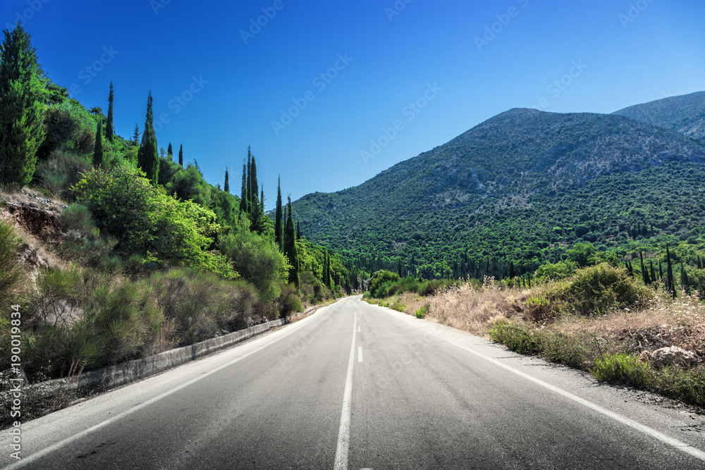Fototapeta premium Road in the mountains