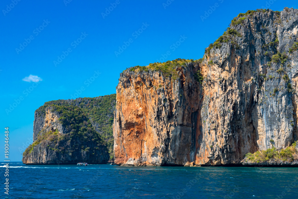Fototapeta premium Phi Phi Island, Krabi, Thailand