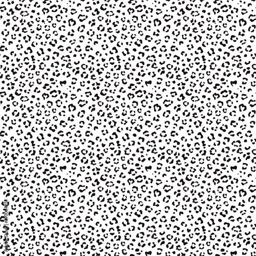 Leopard seamless vector pattern. Cheetah  white and black repeating texture. Seamless wallpaper, fashion textile background. Wild cat print.