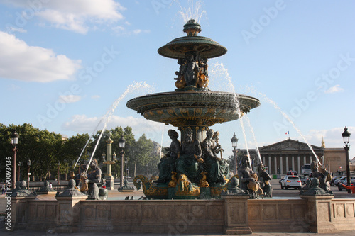 Fontaine de la place de la Concorde à Paris, France