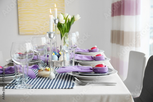 Beautiful festive Easter ta...