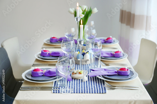 Beautiful festive Easter ta...