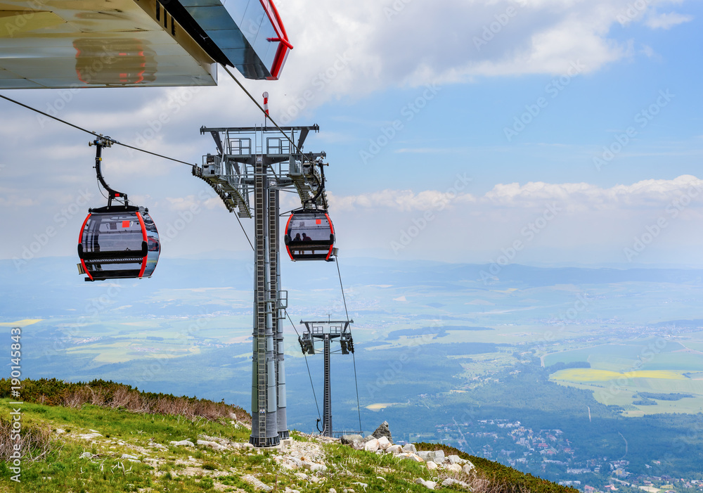 Slovakia, High Tatras, Cabin Lift to the mountain