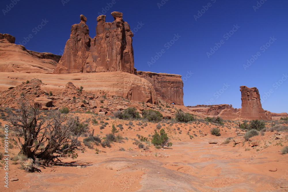 Three Gossips on Park Avenue Trail in Arches National Park in Utah in the USA
