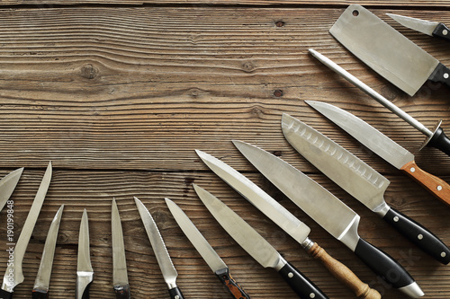 various kitchen knives photo