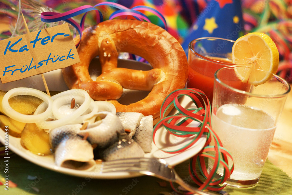 Katerfrühstück, Kater, Frühstück, Hering, Rollmops, Breze, Essiggurke ...