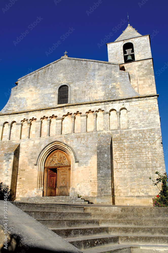 Saignon (Vaucluse): église du village, Provence, France