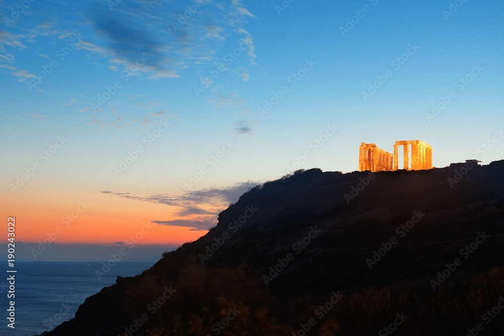 Fototapeta premium Temple of Poseidon sunset