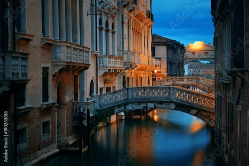Venice canal night bridge © rabbit75_fot