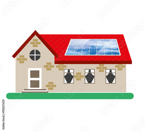 maison avec panneaux solaires