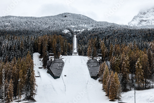 Quadro em tela Il trampolino olimpionico di Cortina d'Ampezzo