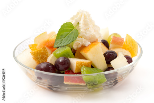 Obstsalat mit Sahne