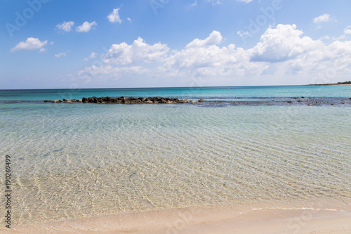 Il mare della riserca naturale di Torre Guaceto in Puglia