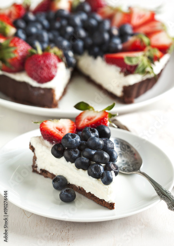 Ricotta tart with strawberry and blueberry