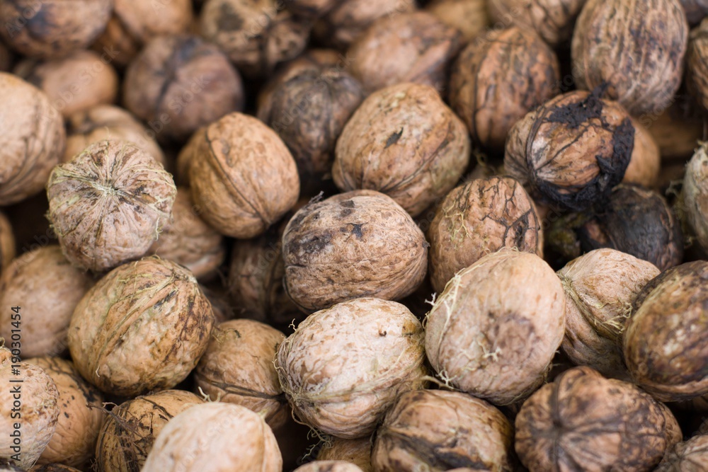 Domestically produced bio walnuts Domestically produced bio walnuts