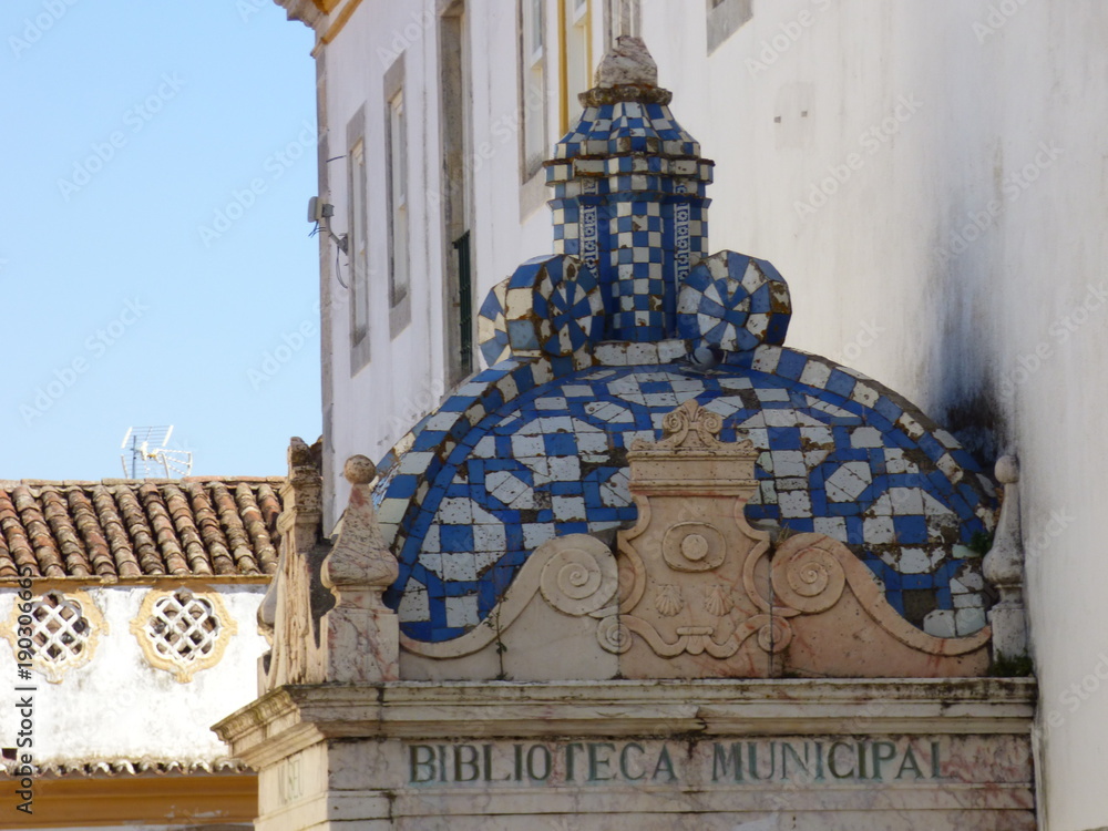Obraz premium Elvas (Portugal) ciudad historica en el distrito de Portalegre en la región del Alentejo a pocos kilometros de Badajoz (España)