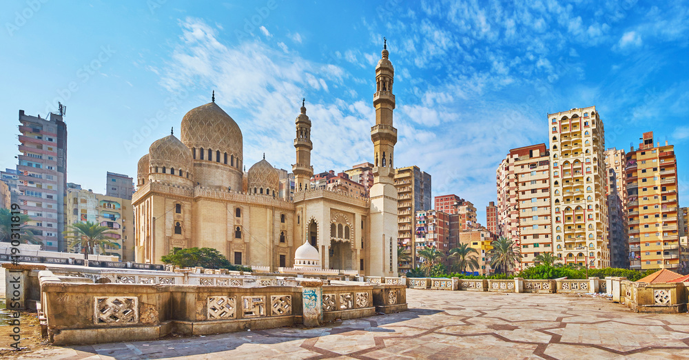 Naklejka premium Meczet Sidi Yaqut al-Arshi w Aleksandrii w Egipcie