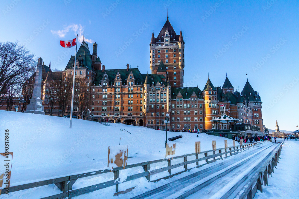 Naklejka premium Chateau Frontenac w Quebec City