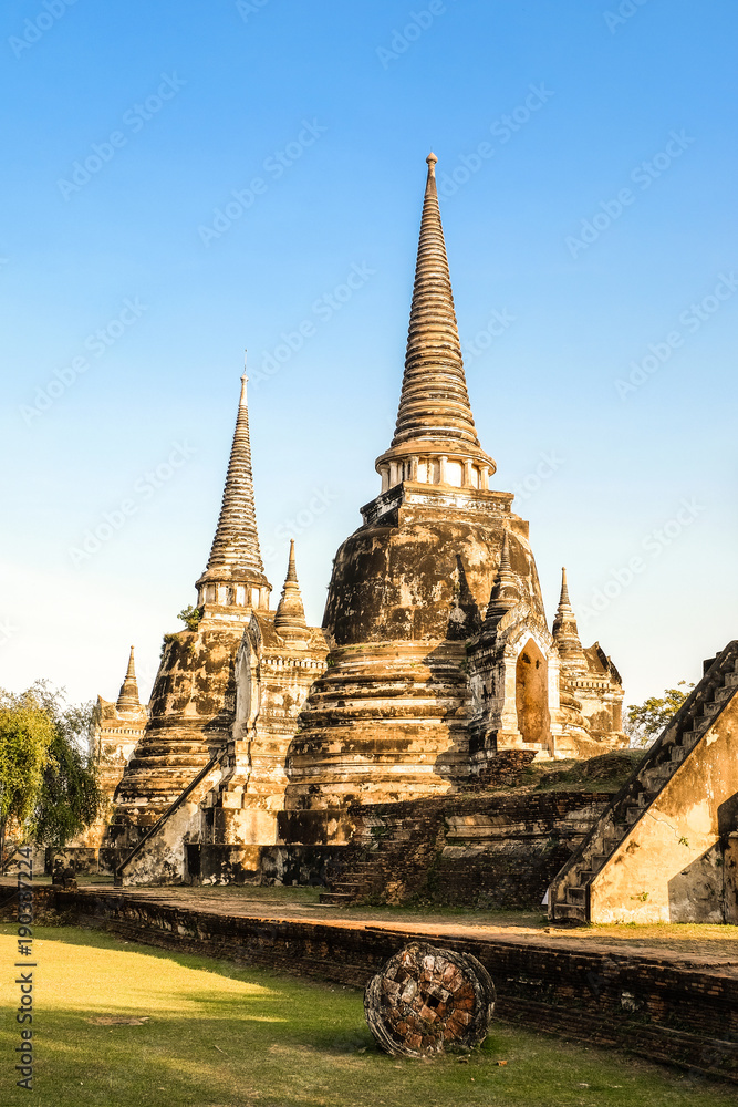 Fototapeta premium Ayutthaya historical park ancient kingdom wat Phra si sanphet
