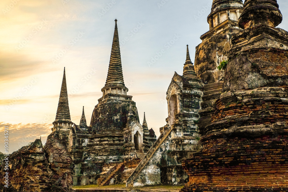 Fototapeta premium Ayutthaya historical park ancient kingdom wat Phra si sanphet