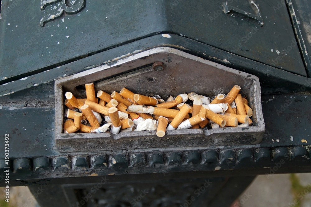 Nichtraucherschutzgesetz: Wer rauchen will, muss dafür vor die Tür gehen