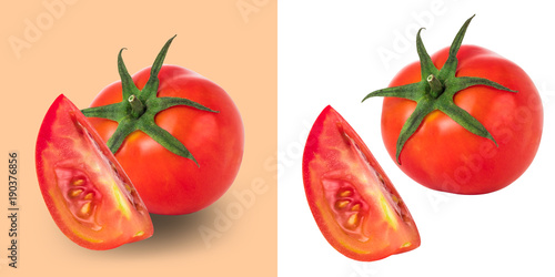 Fototapeta Naklejka Na Ścianę i Meble -  Fresh red tomato isolated on white background , with clipping path