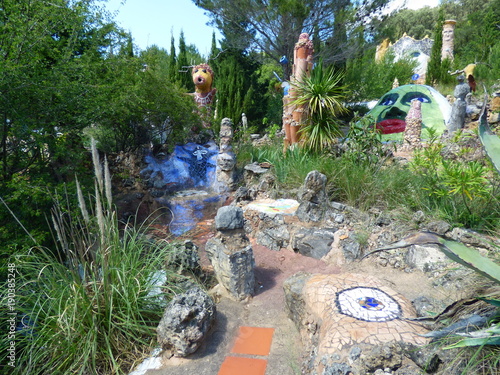 El Jardin de Peter, en La Pobla de Benifassa, pueblo de Castellon (Comunidad Valenciana,España) es un jardin hogar de esculturas  en plena naturaleza photo