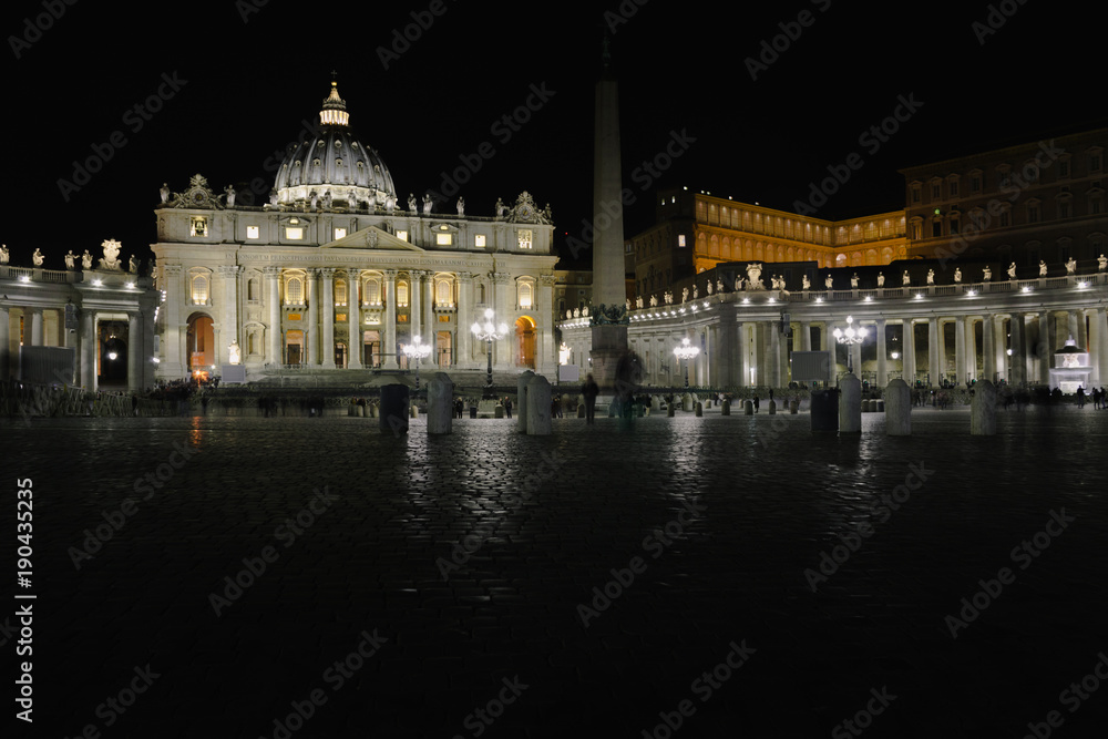 Saint Peter square and Basilica at night