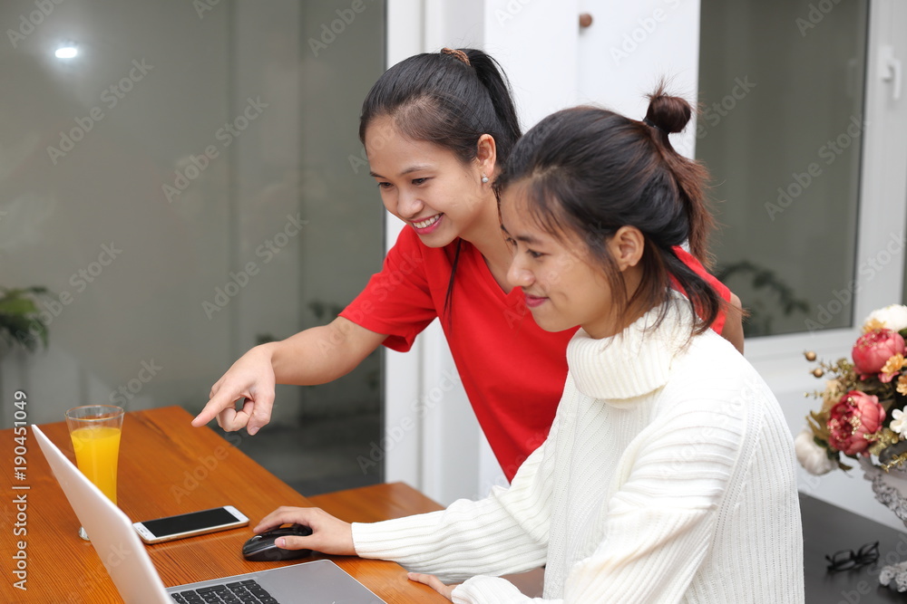 The women using computer