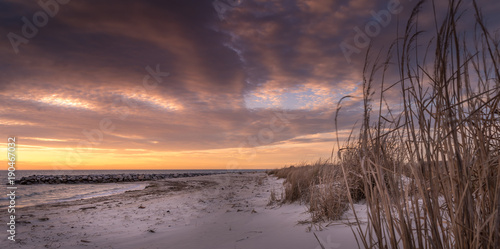 Fototapeta Naklejka Na Ścianę i Meble -  Cape Charles Winter Sunset
