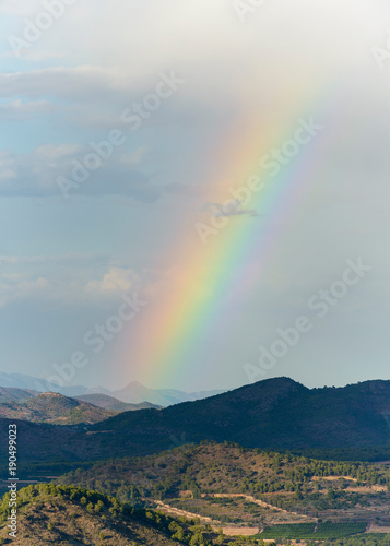 Arco Iris sobre la Sierra de Espadán. Castellón. España