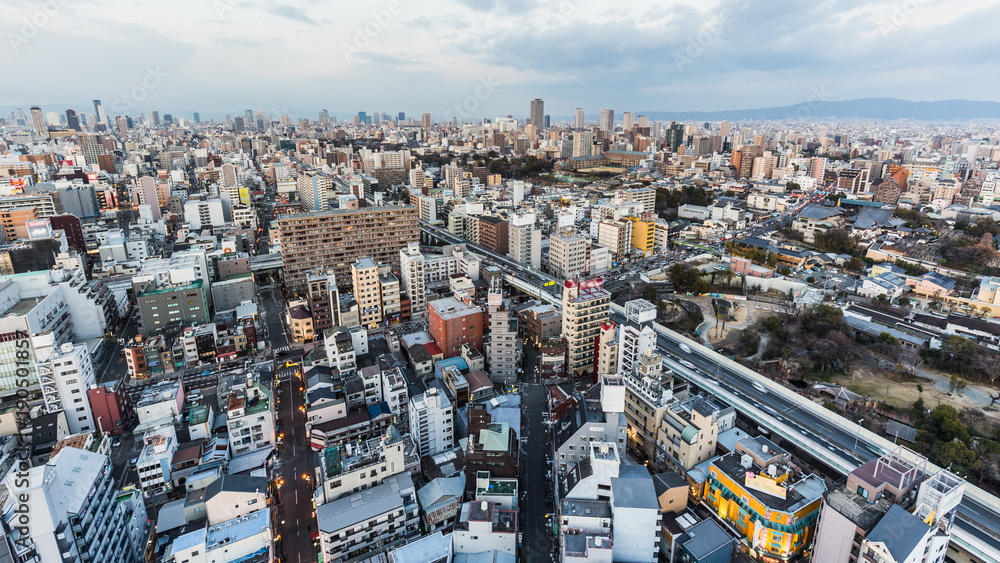 Obraz premium 日本 都市風景 大阪 夕暮れ