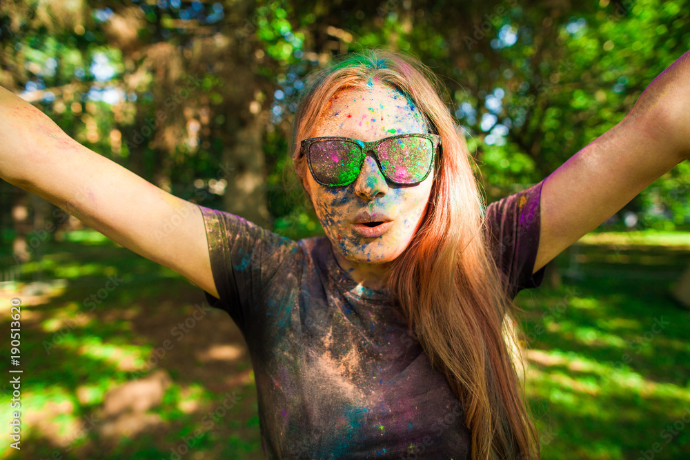 girl celebrate holi festival, make selfie girl celebrate holi festival, make selfie