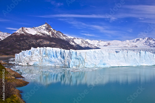 【アルゼンチンの世界遺産】ロス・グラシアレス国立公園のペリト・モレノ氷河 © DaisukeTOKAI