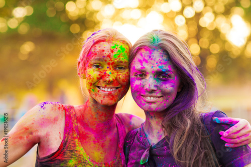 girls celebrate holi festival