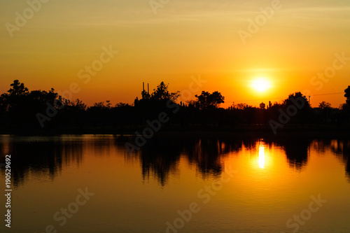 Fototapeta Naklejka Na Ścianę i Meble -  Sunset or sundown on the river.