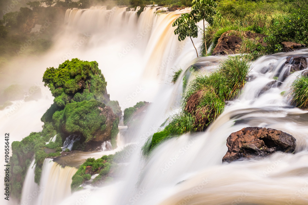 Fototapeta premium Iguazu Falls (Iguacu Falls) on the border of Argentina and Brazil.