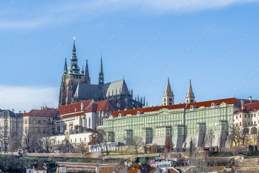 Obraz premium Blue sky over old Prague
