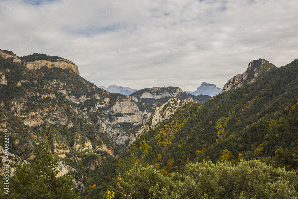 Fototapeta premium Otoño en los Pirineos