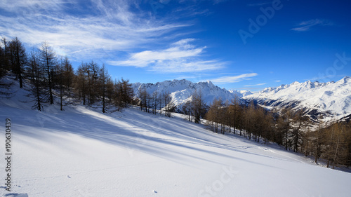 panorama invernale, salendo verso il pizzo Foisc, nelle alpi Lepontine (Svizzera) © Roberto Zocchi