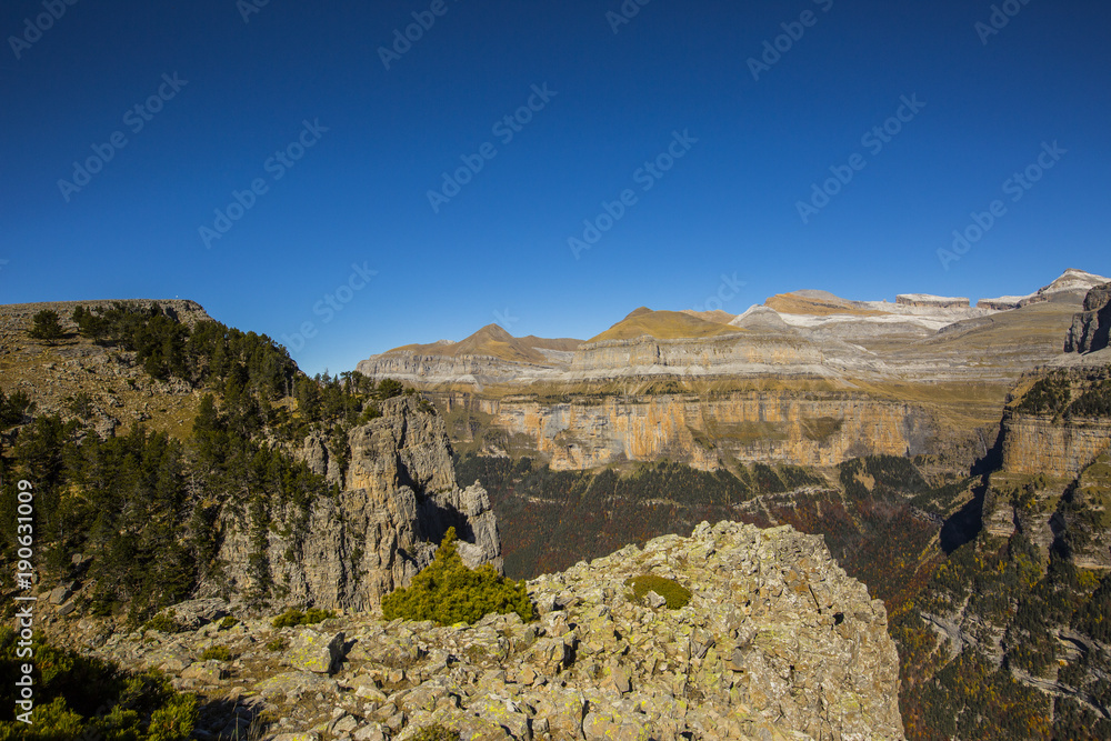 Fototapeta premium Otoño en los Pirineos