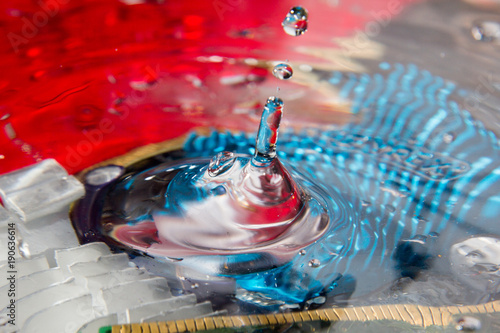 electronic component and drop water