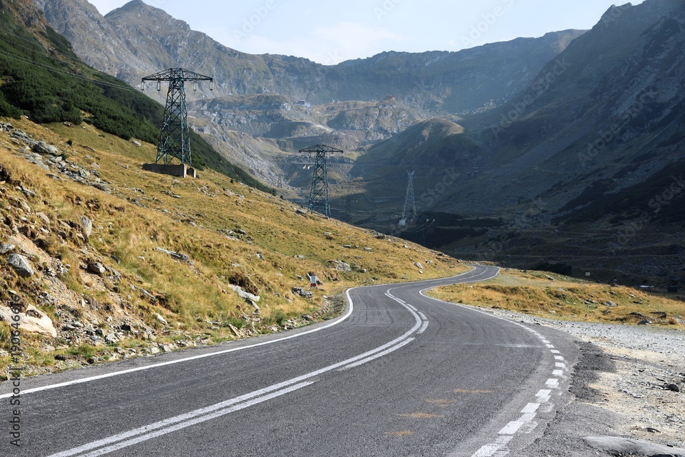 Fototapeta premium Romania mountain road