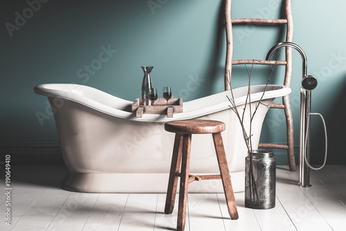 Alte historische Vintage Retro Badewanne in Badezimmer photo