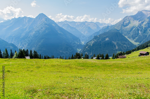 Gebirge in Österreich Mayrhofen in Zillertal © Natascha